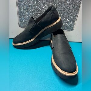 Clarks Black shoes size 8